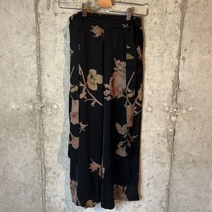 Aritzia Wilfred Faun floral ankle pants XS